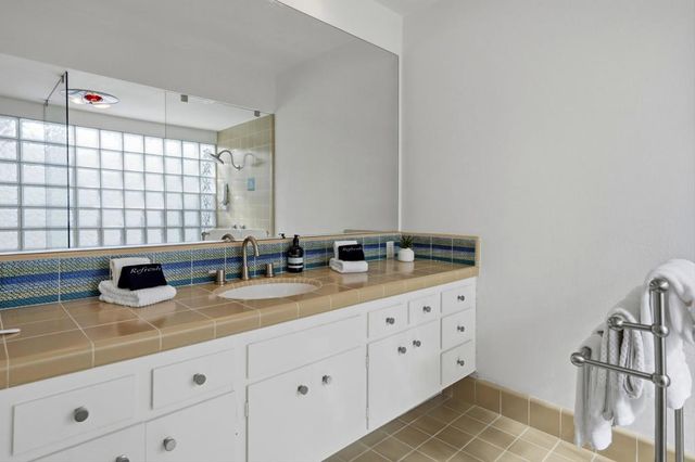 71467 Country Club Drive, Rancho Mirage, CA 92270