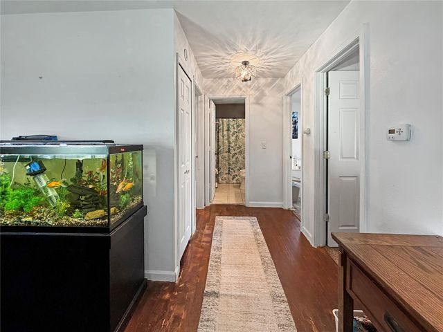 4027 NE 43rd Court, Des Moines, IA 50317