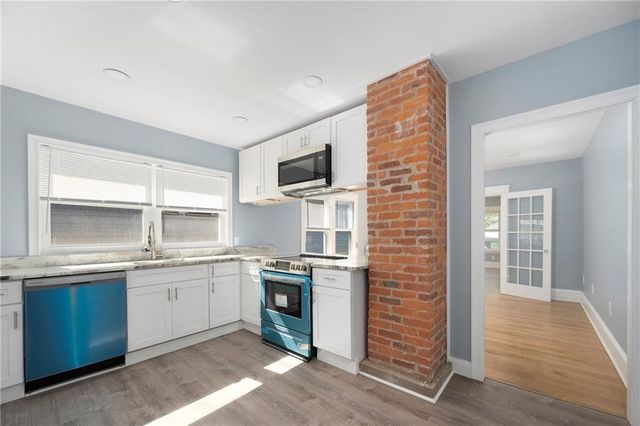 97 11th St 2, Providence, RI 02906