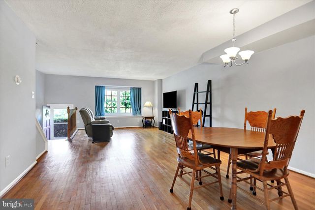 959 ELM RD, Baltimore, MD 21227