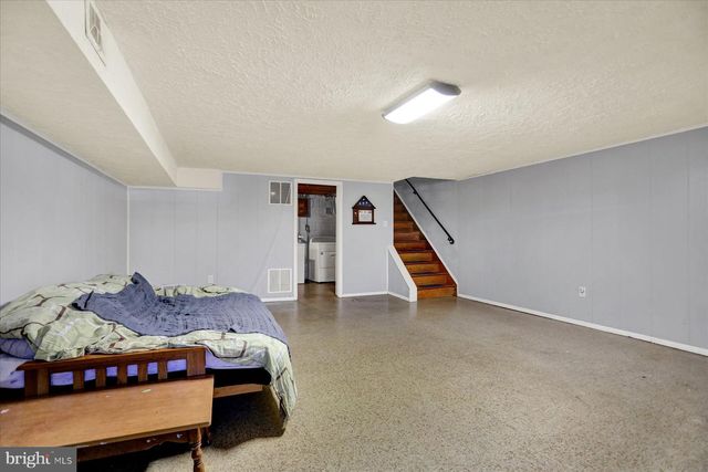 959 ELM RD, Baltimore, MD 21227