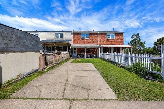 959 ELM RD, Baltimore, MD 21227