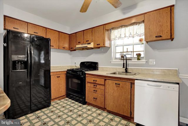 959 ELM RD, Baltimore, MD 21227