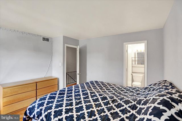 959 ELM RD, Baltimore, MD 21227