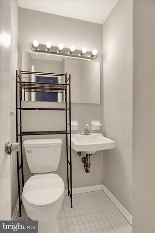 959 ELM RD, Baltimore, MD 21227