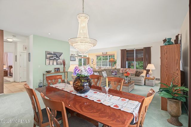 18 Pier Point, Tuckerton, NJ 08087