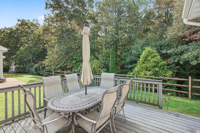 18 Pier Point, Tuckerton, NJ 08087
