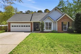 1001 Marina Trace Drive, Acworth, GA 30101