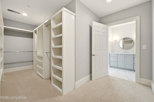 6600 Seminary Woods Pl 906, Louisville, KY 40241