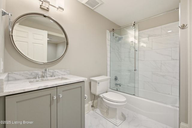 6600 Seminary Woods Pl 906, Louisville, KY 40241