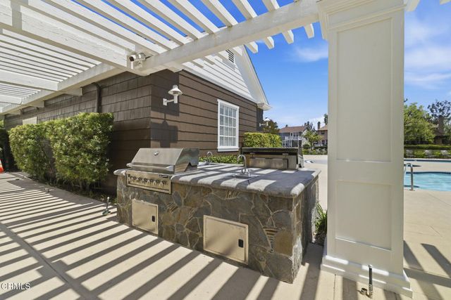 27030 Victoria Lane 73, Valencia, CA 91355