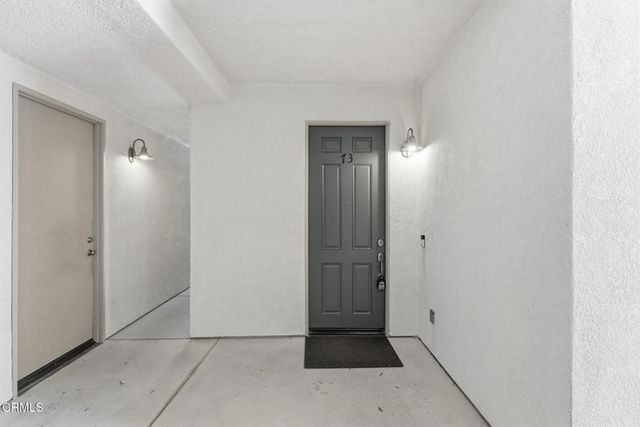 27030 Victoria Lane 73, Valencia, CA 91355