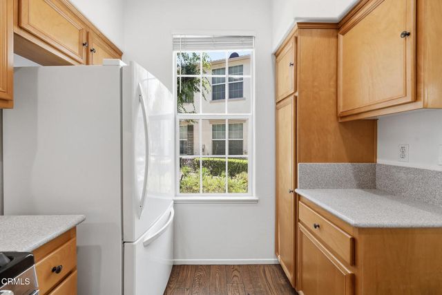 27030 Victoria Lane 73, Valencia, CA 91355