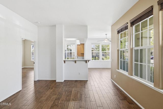 27030 Victoria Lane 73, Valencia, CA 91355