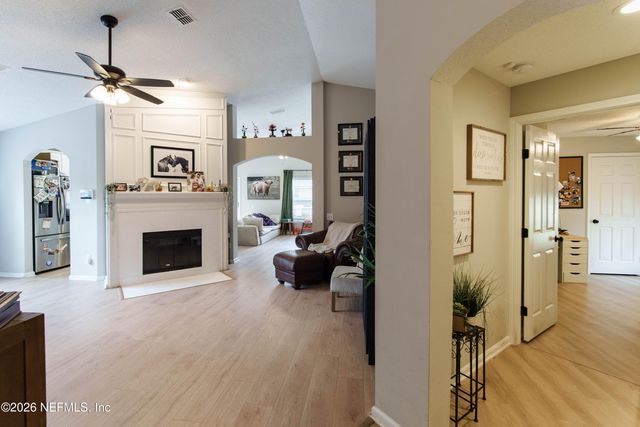 11865 NOBLE FIR Court, Jacksonville, FL 32218