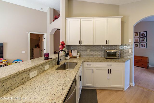 11865 NOBLE FIR Court, Jacksonville, FL 32218