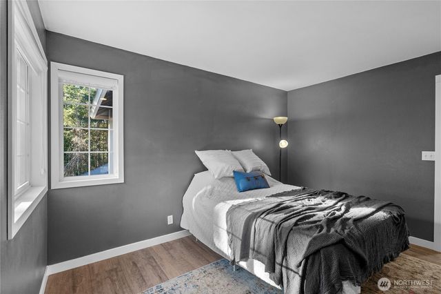 5951 NW Newberry Hill Road, Silverdale, WA 98383