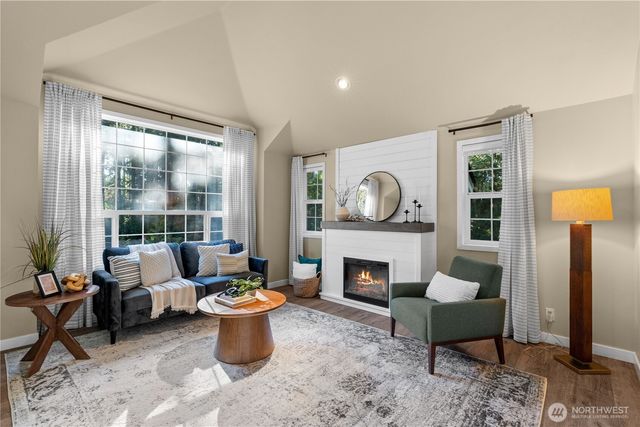 5951 NW Newberry Hill Road, Silverdale, WA 98383