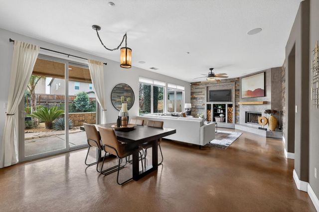 701 Rolling Green Dr, West Sacramento, CA 95605