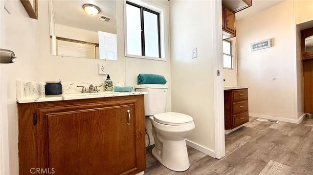 530 W Devonshire Avenue 65, Hemet, CA 92543