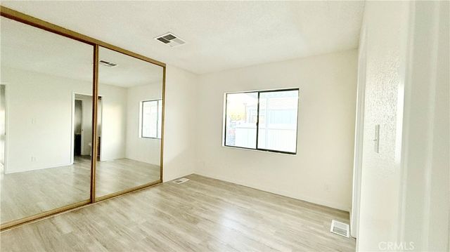 530 W Devonshire Avenue 65, Hemet, CA 92543