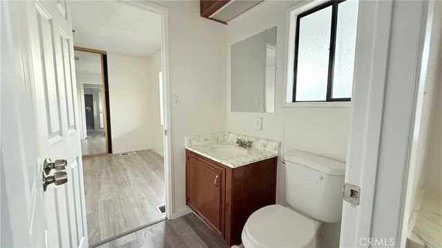 530 W Devonshire Avenue 65, Hemet, CA 92543