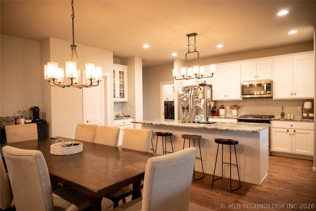 10102 S 230th East Avenue, Broken Arrow, OK 74014