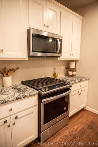 10102 S 230th East Avenue, Broken Arrow, OK 74014