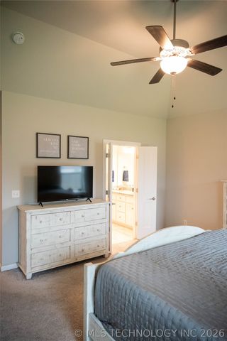 10102 S 230th East Avenue, Broken Arrow, OK 74014