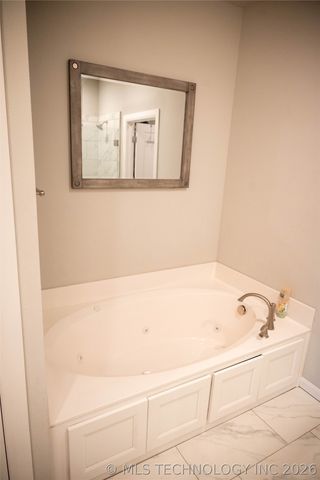 10102 S 230th East Avenue, Broken Arrow, OK 74014