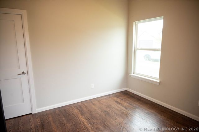 10102 S 230th East Avenue, Broken Arrow, OK 74014