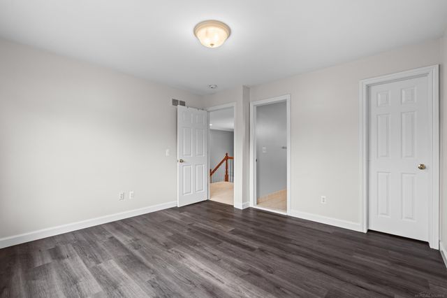 2250 Hawthorne Drive, Utica, MI 48316