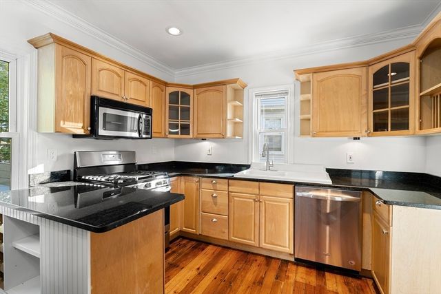 31 Station Street, Quincy, MA 02169