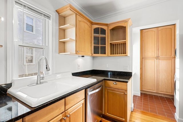 31 Station Street, Quincy, MA 02169