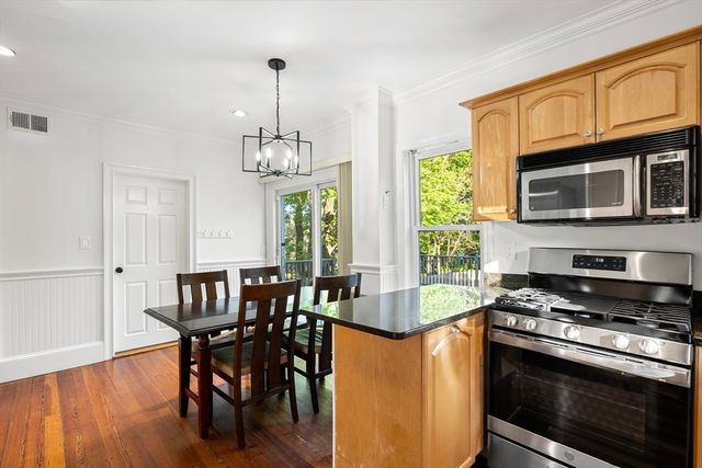 31 Station Street, Quincy, MA 02169