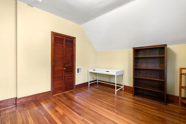 31 Station Street, Quincy, MA 02169