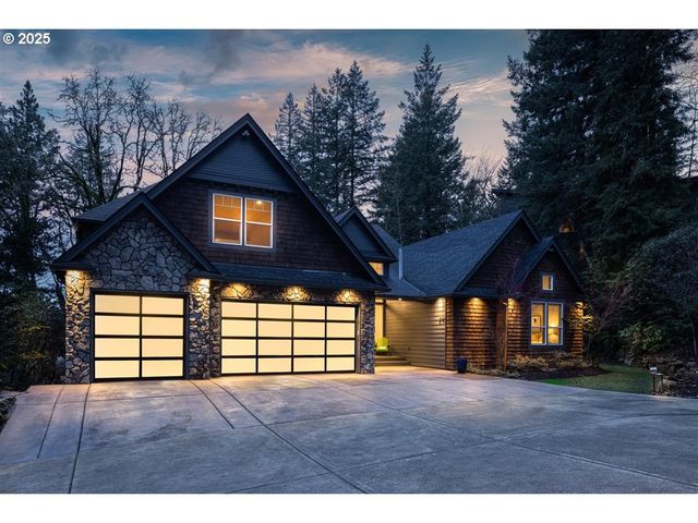 2193 Ne 3RD Ave, Camas, WA 98607