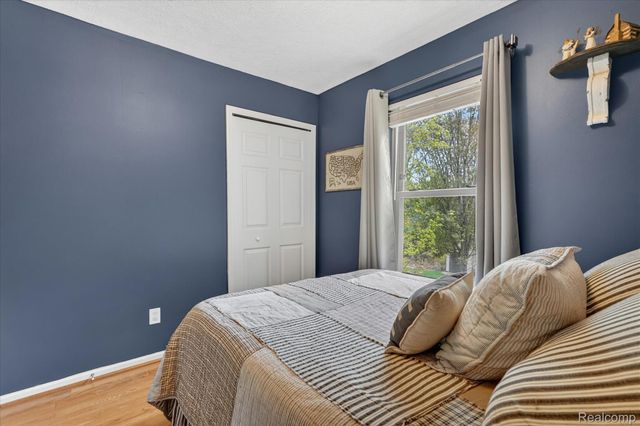 764 Town Trail, Pinckney Village, MI 48169