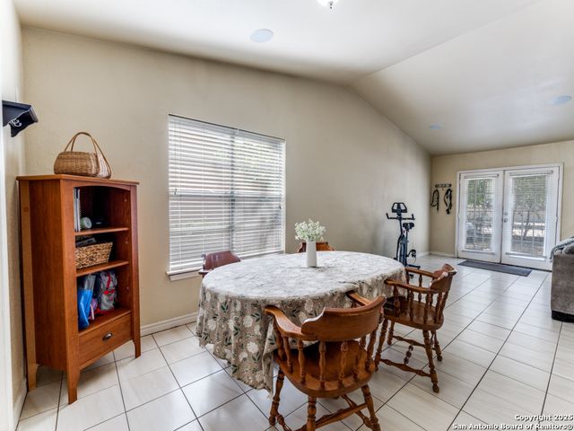 5615 Wood Climb St, San Antonio, TX 78233