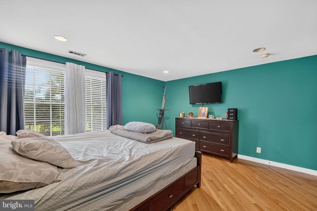 16201 POND MEADOW LN, Bowie, MD 20716