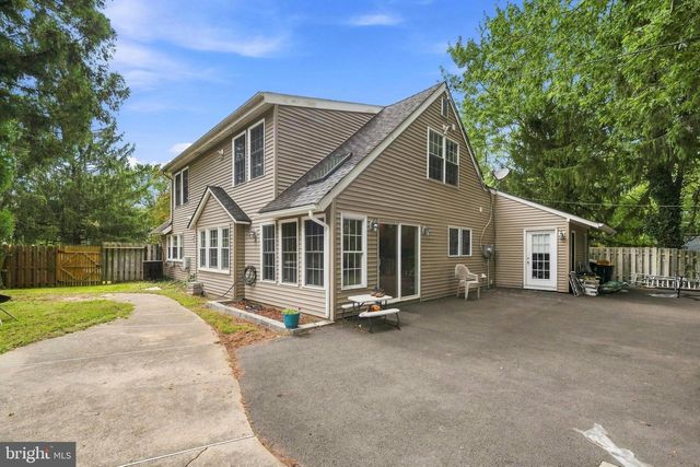 16201 POND MEADOW LN, Bowie, MD 20716
