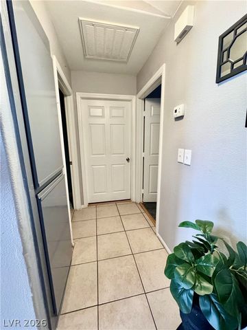 1600 North Torrey Pines Drive 101, Las Vegas, NV 89108