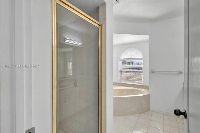 1321 SE Airoso Blvd, Port St. Lucie, FL 34983