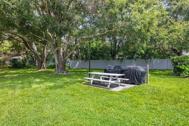 946 VIRGINIA STREET 207, Dunedin, FL 34698