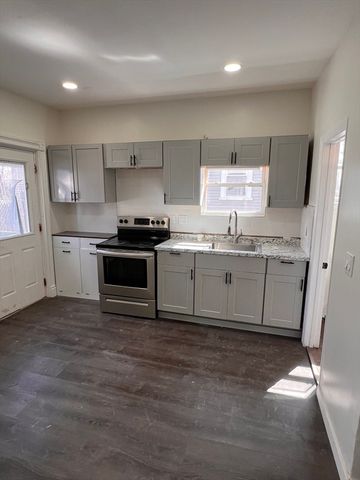 118 Temple St, Whitman, MA 02382