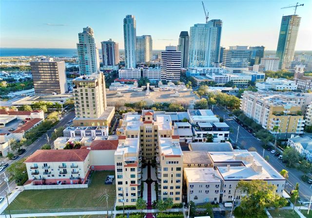 130 4TH AVENUE N 414, St Petersburg, FL 33701