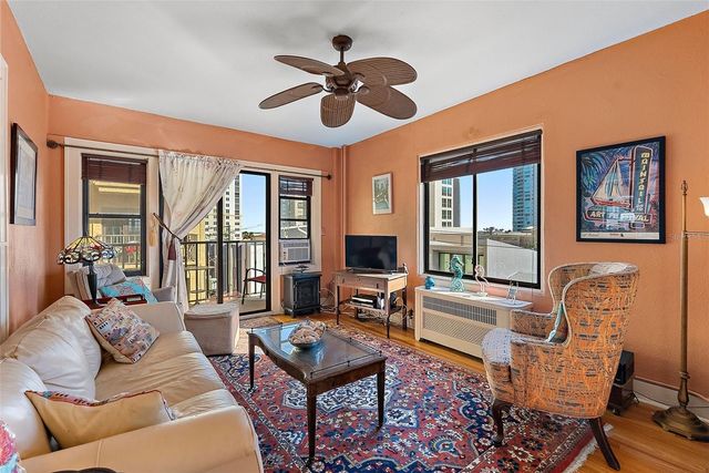 130 4TH AVENUE N 414, St Petersburg, FL 33701