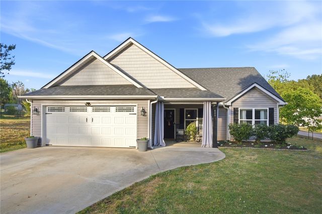 400 Green View Court, Westminster, SC 29693