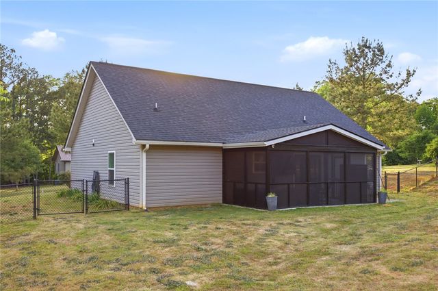 400 Green View Court, Westminster, SC 29693