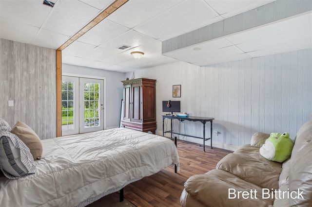2810 20 Mile Road, Kent City, MI 49330